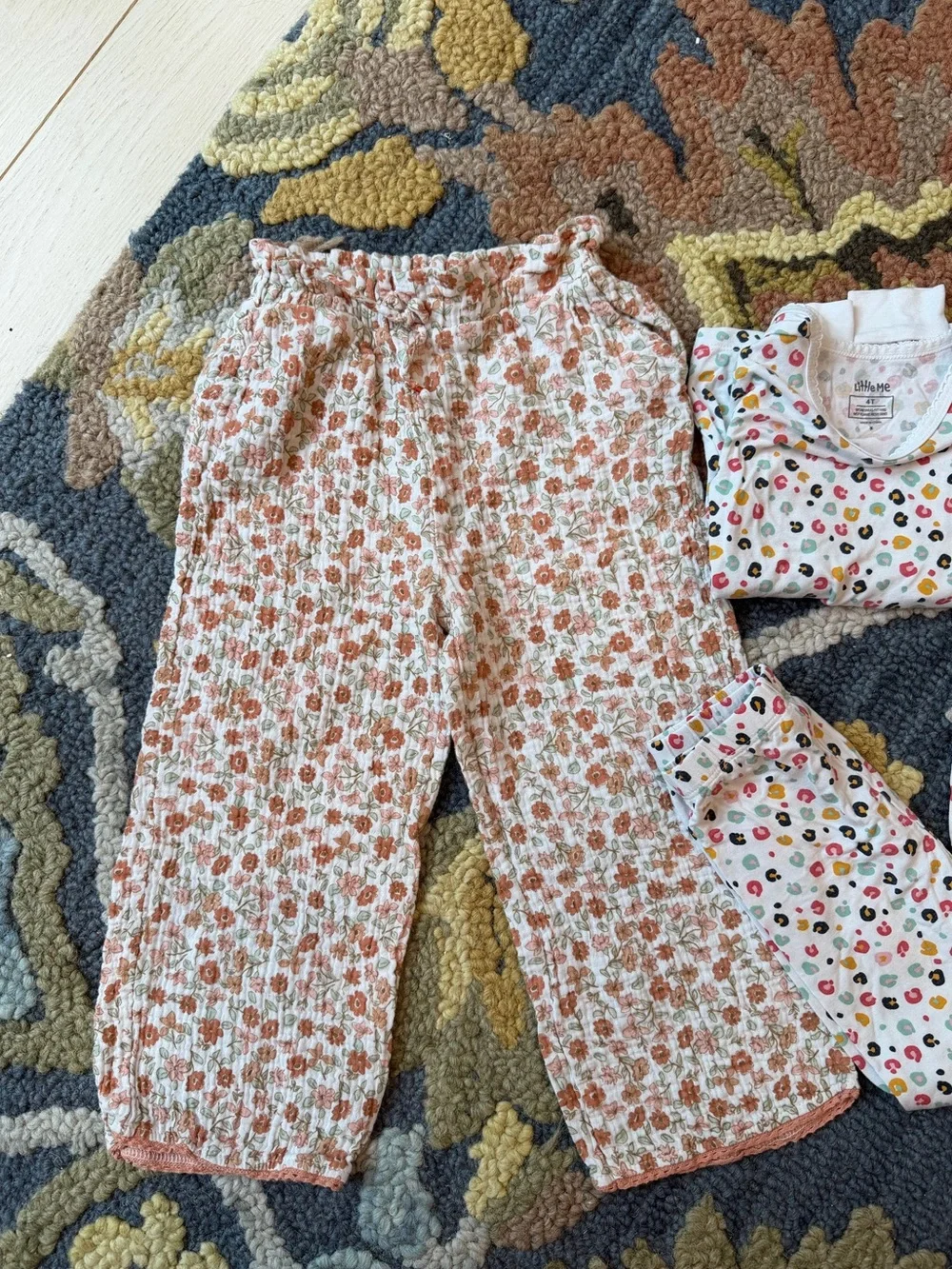 GAP Kids Floral Set Bundle Pajama Set -  Cottage Core 4T Girly Back To School